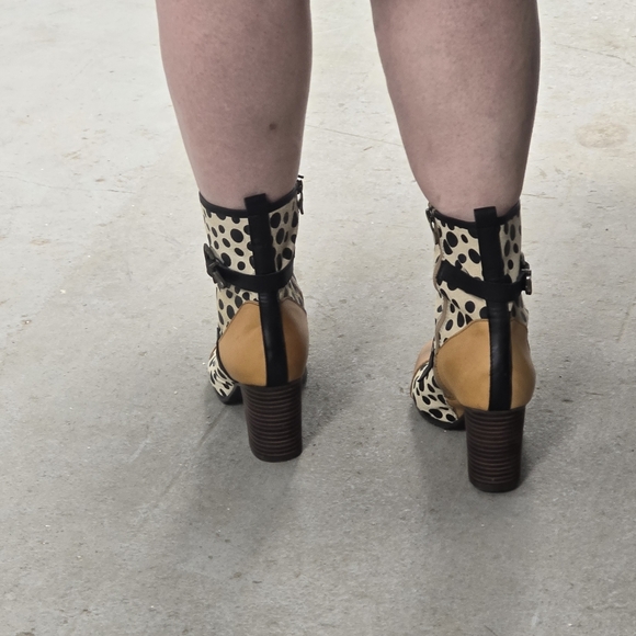 Brand new never been worn polka dot boots - Picture 4 of 4